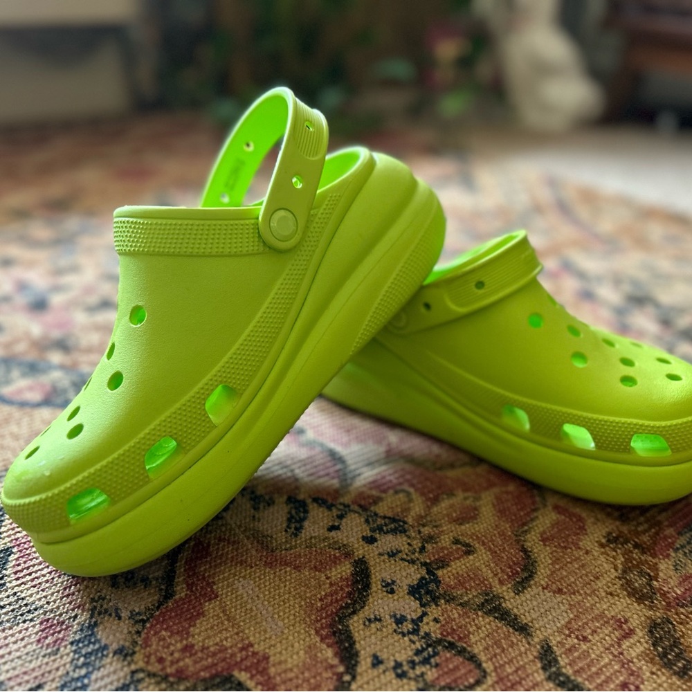 Crocs - size 10
